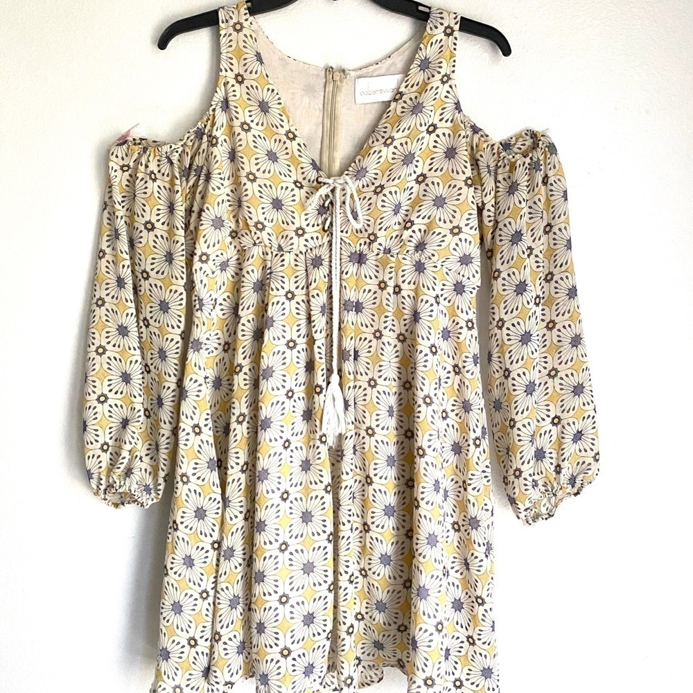 Ooberswank L floral cold shoulder tunic mini dress